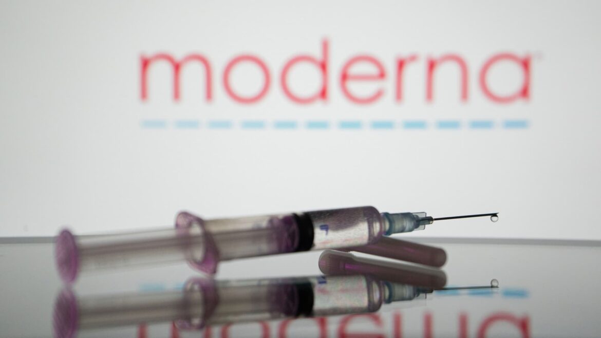 107261604-1687528288611-gettyimages-1239618774-npekiaridis_vaccines-4.jpeg