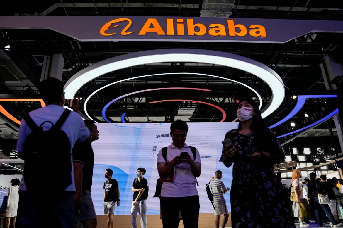 107267423-16886483572023-07-06t125254z_966888689_rc2fx1a86aej_rtrmadp_0_china-tech-ai.jpeg