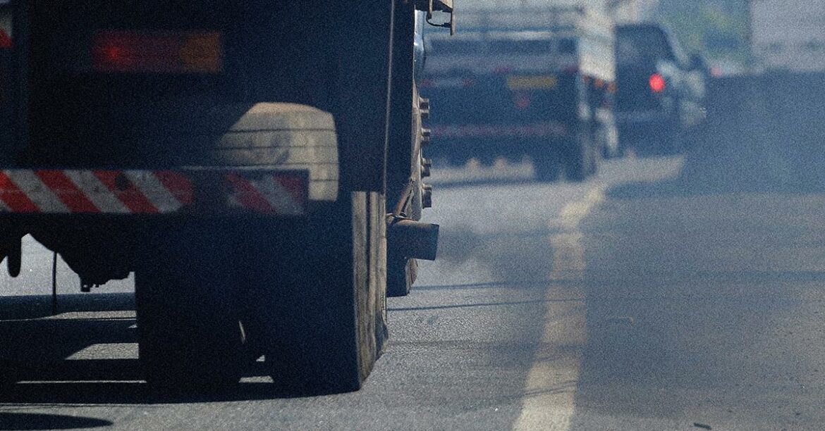 trucks-generating-pollution.jpg